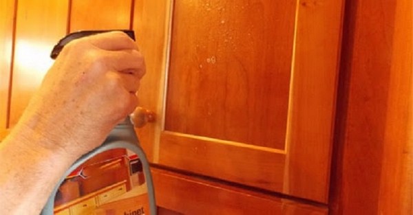 Cách khử mùi sơn tủ gỗ